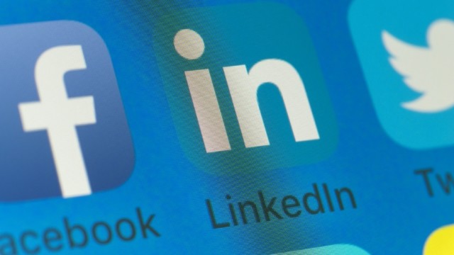 linkedin:-how-to-change-your-advertising-interest-categories